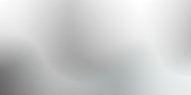 Una composición abstracta que representa láminas de metal texturizadas, con un lado brillante y otro mate, creando un efecto de luz y sombra que evoca la fabricación industrial. Colores plateados y grises predominantes, con sutiles reflejos. Estilo minimalista y moderno.